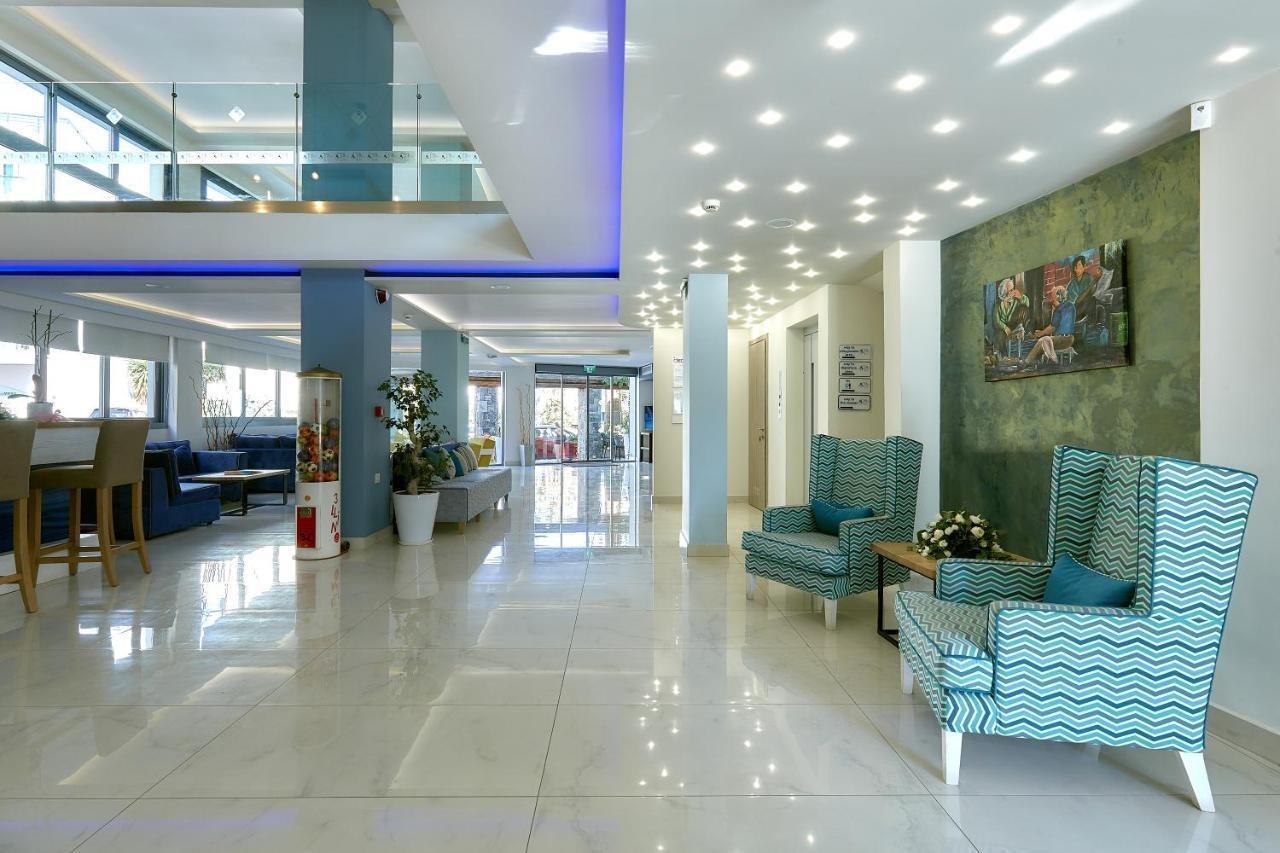 Pollis Hotel