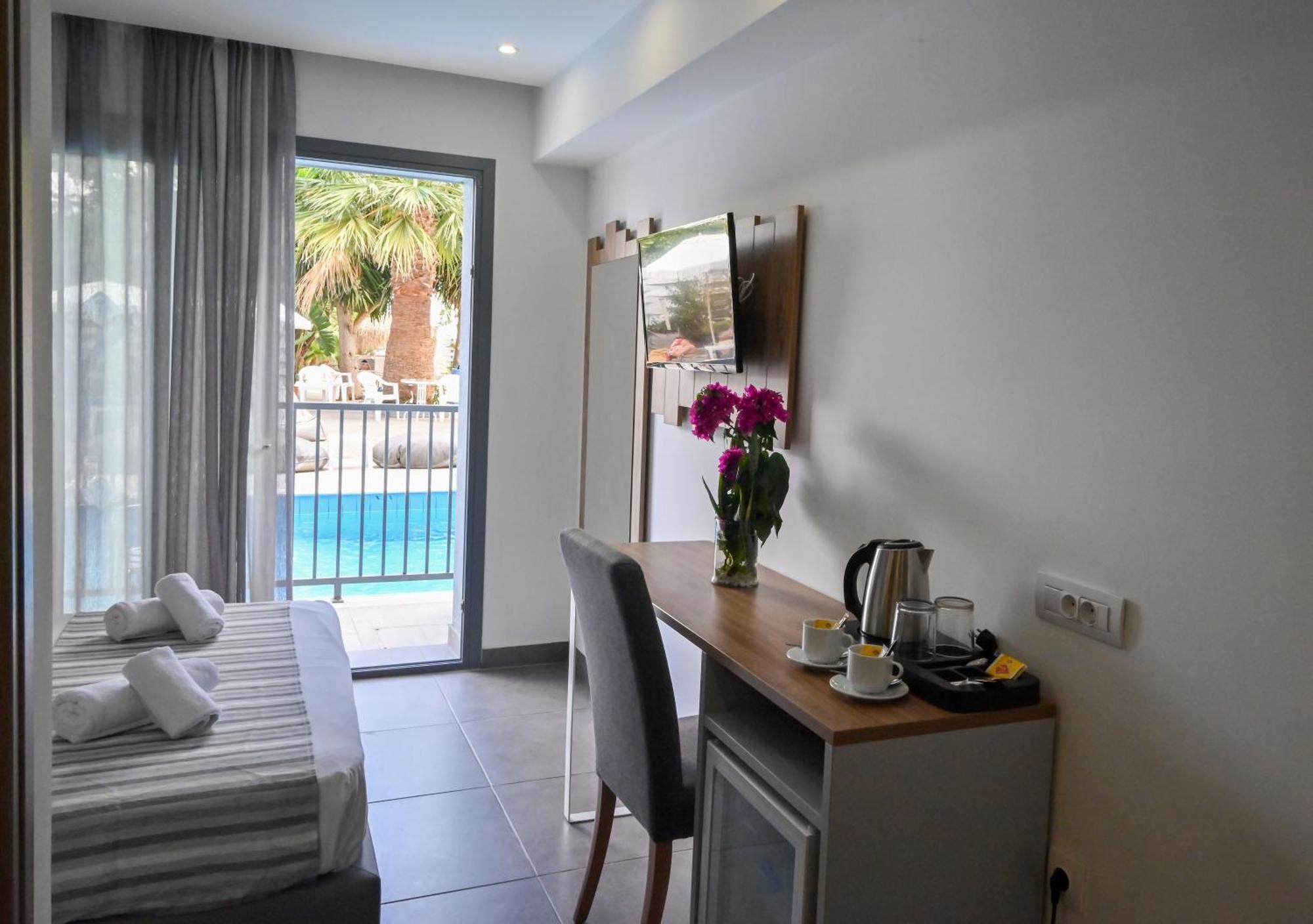 Pollis 4* Hersonissos (Crete)